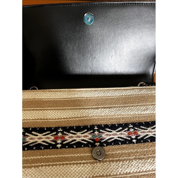 Saint Laurent Bag worn only 5 times in very good conditions - Picture 4 of 8